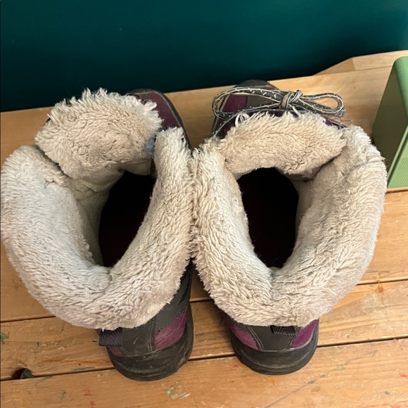 Merrell Women's Gray and Purple Winter Boots - Picture 9 of 9